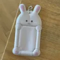 Porte-carte photo PVC lapin mignon avec fenêtre transparente et chaîne pour badges. - Petit Porte-carte Lapin Rose / Rose