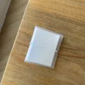 Detalle de mini tarjetero fotográfico transparente, álbum mate para guardar tarjetas. - Estilo con Lazo