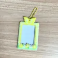 Détails du porte-carte photo papillon jaune de 3 pouces, jolie pochette avec chaînette. - Porte-Carte Fleur / Jaune