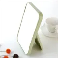 Groene opvouwbare desktop make-up spiegel draagbare vierkante cosmetische spiegel - Lichtgroen