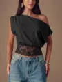 Vue détaillée de l'élégant t-shirt noir à une épaule avec belle taille en dentelle. - XS / Noir