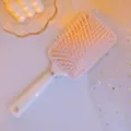 Lindo cepillo de pelo de masaje con cojín de aire rosa, antiestático para cabello largo y rizado. - Cuadrado / Rosa Perla