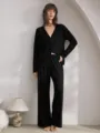 Schwarzer Damen Pyjama mit langem Ärmel V-Ausschnitt Top und passender langer Hose. - S / Set / Schwarz