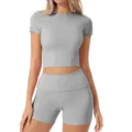 Graues Kurzarm-Crop-Top und High-Waist-Shorts Sportbekleidung Set für Damen Sommer. - Hellgrau Meliert