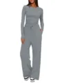 Vue détaillée de l'ensemble haut à manches longues et pantalon large gris en tissu doux. - XS / Haut et Bas / Gris Chiné Clair