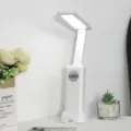 Lampada da scrivania LED bianca pieghevole, luce da letto USB ricaricabile portatile - Lampada da scrivania LX-83TD con display digitale (3 livelli) - bianco