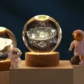 3D Φωτιστικό Μπάλα Κρυστάλλου Ηλιακού Συστήματος με Ξύλινη Βάση Διακόσμηση Γραφείου - Θερμό λευκό