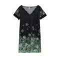 Vue détaillée de la robe noire col V à manches courtes en dentelle et dégradé floral. - Vert clair