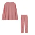 Conjunto de pijama loungewear casual de mujer con top manga larga y pantalón rosa. - S / Top y Pantalones / Rosa