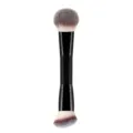 Double-ended makeup brush with loose powder brush and angled contour blush brush. - Black