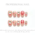 Faux ongles courts faits à la main avec un joli design de fraise et des détails en gel rouge. - Très Petit (XS) / 1416-Cercueil Extra Court
