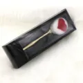 Tragbarer herzförmiger Make-up-Pinsel mit Goldgriff und weichen Borsten in schwarzer Box. - Einzeln Verpacktes Set / Gold
