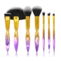 7-teiliges Make-up Pinsel Set mit goldenen violetten Griffen für Gesichts und Augen Make-up - 7-teiliges Set / bunt
