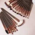 Professional 20-piece makeup brush set with soft dual-color bristles and rose gold ferrule. - Brown Tri-Color Bristle