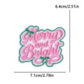 Écusson brodé de Noël Merry and Bright lettres roses badge de vêtement accessoire - Style Rose Blanc Merry and Bright (PE19240CT)