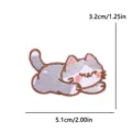 Lindo parche bordado de gato de dibujos animados accesorio de costura DIY para ropa. - Lindo Gato Gris y Blanco (PE16465CT)