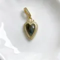 Vintage herzförmiger Naturstein Anhänger, vergoldeter Zirkon DIY Schmuck Zubehör Teil. - Roter Achat (Y01-8)