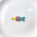 Pendentif petit poisson rayé en émail coloré accessoire de bijoux pour collier DIY. - Pendentif Seul (Sans Chaîne) (P01-8)