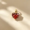 Pendentif coeur zircon rouge exquis accessoire de collier, bijoux en cristal facetté doré élégant. - Pendentif Seul (Sans Chaîne) / Bordeaux