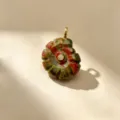 Pendentif coquille en pierre naturelle sculptée avec diamant central et anneau doré. - 12# unakite