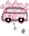 Bonito portatarjetas retráctil con camper brillante rosa ideal para enfermeras y profesores. - Autocaravana retro
