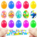 Primer plano detallado de juguetes antiestrés coloridos en forma de huevo de Pascua con perlas. - 4cm / Multicolor