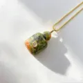 Collier pendentif sculpté en pierre naturelle avec chaîne en or bijou élégant. - Tortue Jaune (E05)