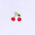 Vista dettagliata del grazioso ciondolo a ciliegia 3D per collana di gioielli fai da te. - Stile F