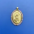 Pendentif San Judas plaqué or vue détaillée, avec bordure de perles acryliques pour femmes. - Style Perles Roses (14) / Pendentif Seul (Chaîne Non Incluse)