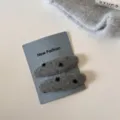 Grijze vilten haarspelden met stippen voor dames, minimalistische haaraccessoires. - Paar clips / Grijze Stippen - Ovaal