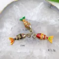 Kleurrijke vis DIY koperen hanger, geëmailleerd bewegend sieraden accessoire voor ketting. - 3 Secties Vis Rood