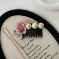 French vintage faux pearl hair comb detail, pink rose floral design, elegant hair accessory. - Pink Flower Style / Pink