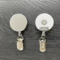 Ganzmetall ausziehbarer Ausweishalter, 4cm robuster Schlüsselanhänger Clip, Handtuchhalter. - Vollmetall Ausziehbarer Ausweishalter / 4cm