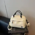 Borsa a tracolla in tela beige con manici intrecciati bianco e nero, borsa casual giornaliera. - Taglia S / Bianco avorio
