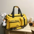 Große gelbe Reisetasche und Sporttasche mit großer Kapazität für Damen und Herren. - Gelb mit großer weißer Ente
