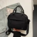 Borsa a mano nera in nylon con manico in corda e tracolla, borsa giornaliera spaziosa. - Taglia L / Nero