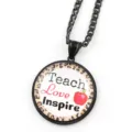 Collier pendentif cabochon en verre motif léopard et pomme pour cadeau de professeur - Noir C