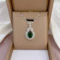 Elegante Damen Smaragd Zirkonia Blume Anhänger Halskette Silber Kette Schmuck neu - Ovaler Grüner Zirkonia Blumenstil (X0433) / Silber