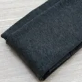 Dunkelgraue gerippte Winter Strumpfhose Variante, warme dicke Damen Leggings Nahaufnahme. - Vertikale Streifen (Mit Füßen) / Rauchgrau