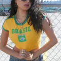 Damen kurzarm crop t-shirt gelb gruen trim brasilien print laessiges slim top detailansicht - S / Oberteile / Gelb