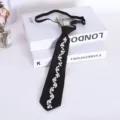Cravatta JK nera di perle artigianale, elegante cravatta preannodata per donne e ragazze. - Stile 14