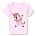 Παιδικό κοντομάνικο T-shirt για αγόρια και κορίτσια, ροζ τοπ με σχέδιο μονόκερο. - 24M / Ροζ