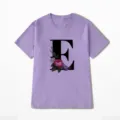 Paars kort mouw T-shirt met bloemen letter E print, casual dames zomer topje. - S / Paars (Letter E)