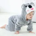 Mameluco de franela gris para bebé con capucha de animales, tierno pelele de invierno. - 120 / Monos / Mameluco de koala gris