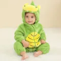 Adorable mameluco de dinosaurio para bebé de felpa, lindo romper con capucha para invierno. - 120 / Monos / Pelele de bebé dinosaurio verde