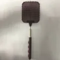 Ausziehbare braune Fliegenklatsche aus Kunststoff mit Edelstahlstab für den Haushalt. - Braun