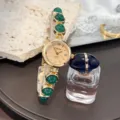 Elegante Damen-Quarzuhr mit grünen Edelsteinperlen und goldfarbenem Finish für den Alltag. - Smaragdgrün Gold Zifferblatt