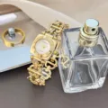 Luxus Damen Quadrat Quarz Uhr mit goldener hohler Kettengliederarmband fur elegante Damenuhr - Gold/Weißes Zifferblatt