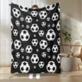 Coperta in flanella nera con elegante motivo a pallone da calcio bianco per casa. - 75x100 (230/m² flanella) / Nero