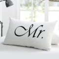 Housse de coussin rectangulaire couple blanche avec inscription Mr, cadeau deco interieur chambre. - Taies d'oreiller unilatérales en lin fin ; sans rembourrage ; 50x30 cm / Style 3